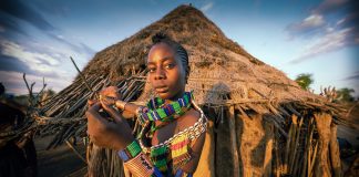 Alp Alper – Bana Göre İstanbul Açık Hava Dev Bir Fotoğraf Stüdyosu