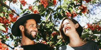 İlk Görüşmede 6 Basit Yöntemle Hemen Aradaki Buzları Eritin